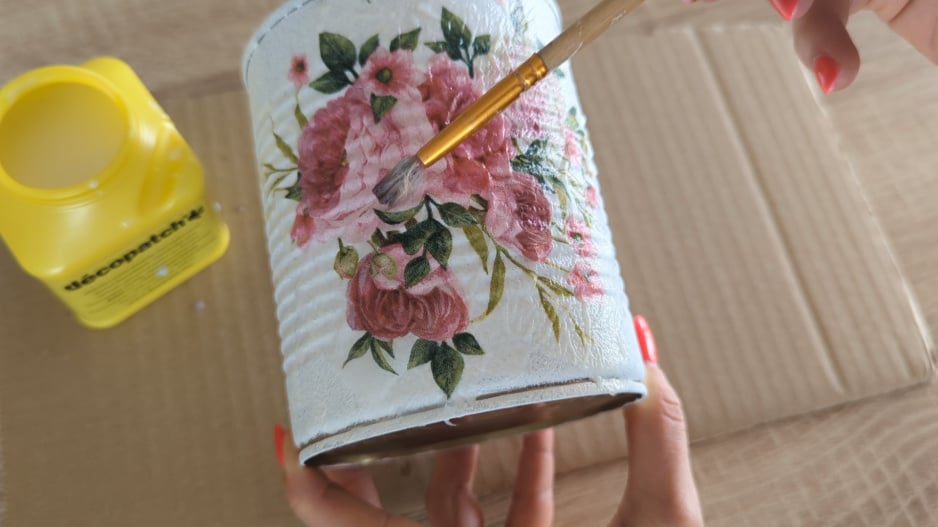 DIY: Květináč z plechovky