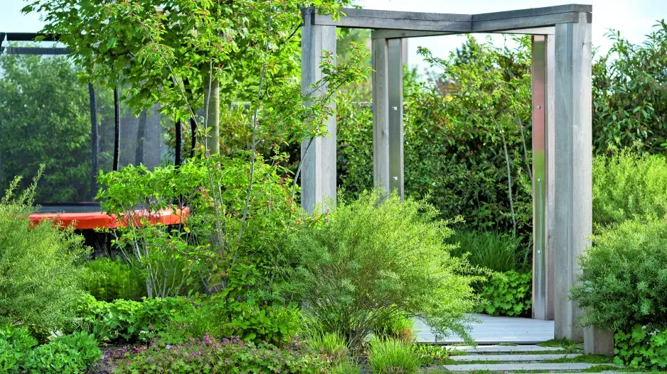 Zahrada s tělocvičnou