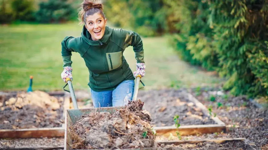Práce na zahradě v březnu