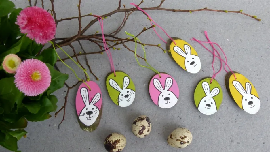 Velikonoční DIY zajíci z kulatinek