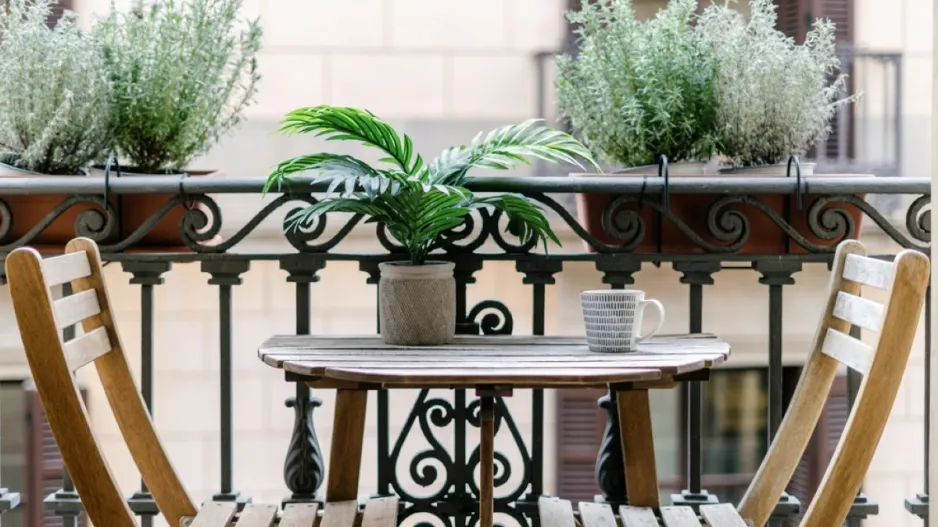 Balkon ve stínu