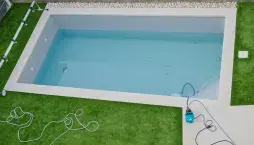Vypouštění bazénu na konci sezony